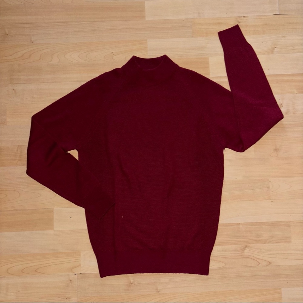 Vintage 100%  Pure Lambswool Sweater Womens Red Turtleneck Romantic 90s Britain